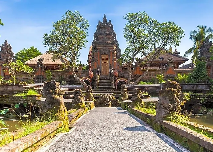 Yoga Hotel 4*